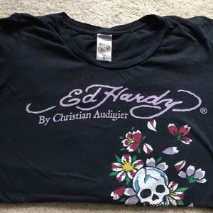 🌻Ed Hardy T-shirt🌻